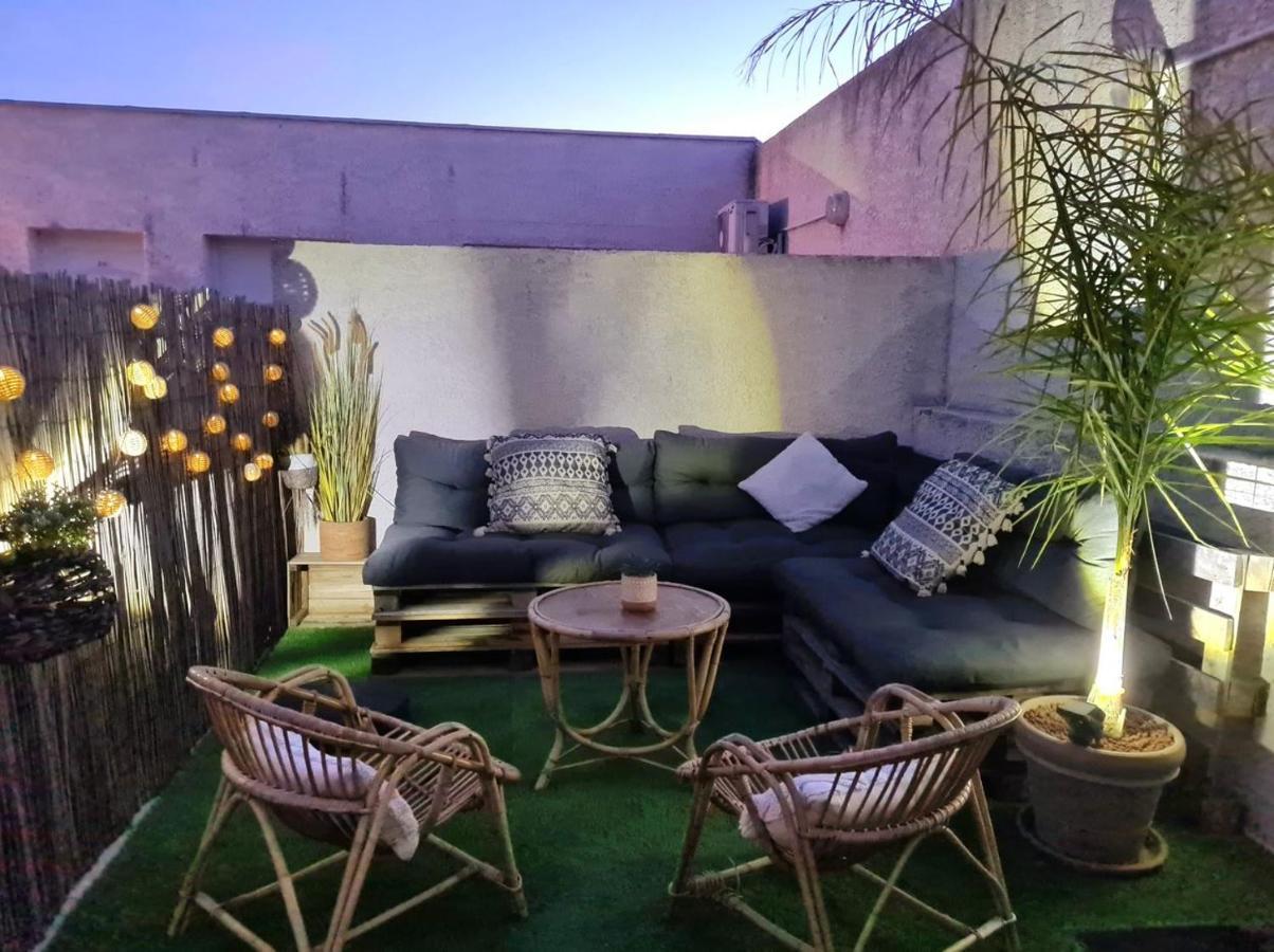 Appartcosy Emplacement Ideal Avec Terrasse & Parking Prive Nîmes Exterior foto